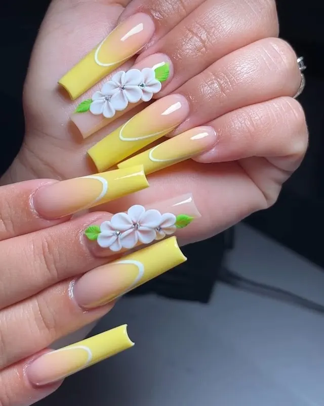 Top Nails Spa Huddersfield — Nail salon in Huddersfield